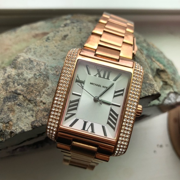 Michael Kors Accessories - Michael Kors rose gold watch